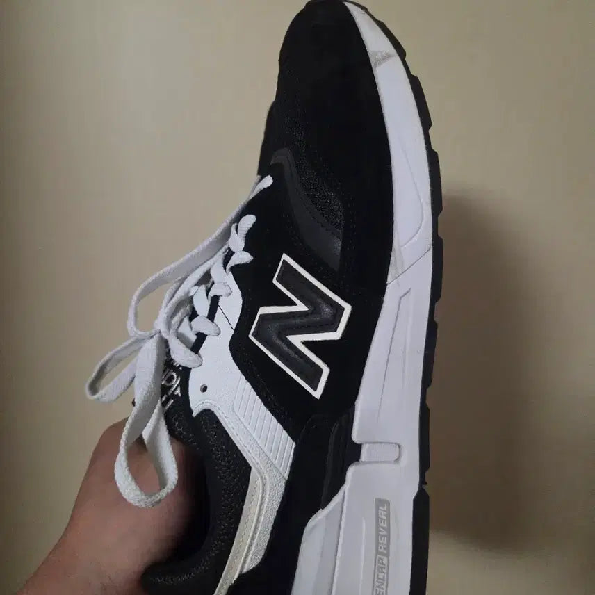 [BUNJANG] New Balance 997S Made in USA Black White / 뉴발란스 997S 메이드 인 USA 블랙 화이트 295