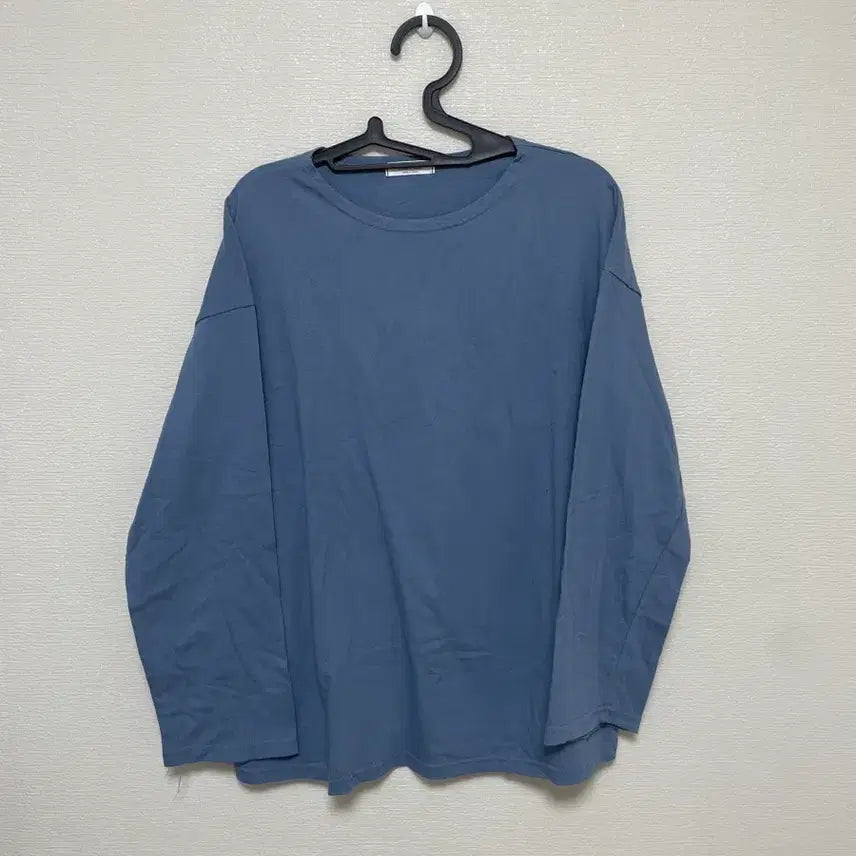 [BUNJANG] Deep Blue Round Neck Sleeveless Top / 딥블루 라운드넥 슬리브
