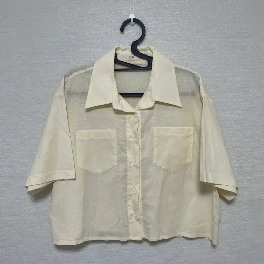 [BUNJANG] Light Yellow Short-Sleeved Shirt / 연노랑 반팔 셔츠