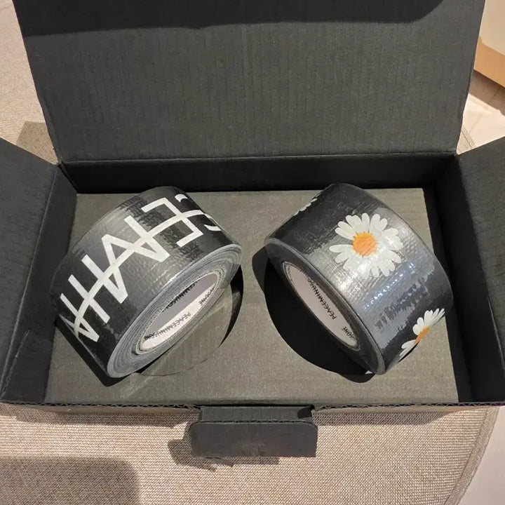 [BUNJANG] Peaceminusone Tape Black White Daisy Logo Unused New Product / 피스마이너스원 테이프 미사용 새제품