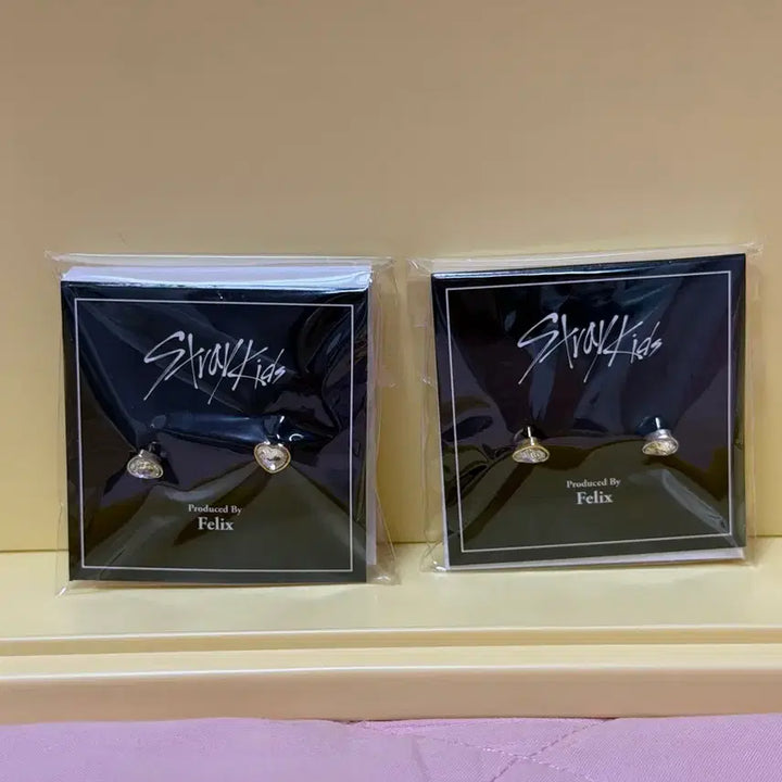 [BUNJANG] Stray Kids Felix Produced Earrings / 스트레이키즈 EARRINGS(Produced by FELIX) 필릭스