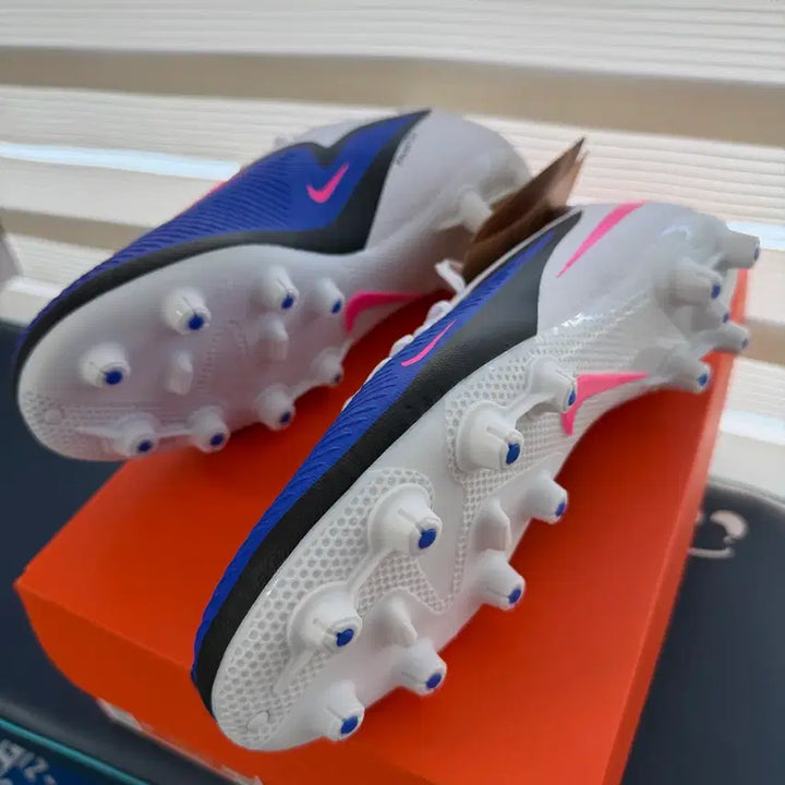 [BUNJANG] Nike Phantom 6 Low Academy Football Boots / (새상품) 나이키 팬텀 6 로우 아카데미 축구화 판매