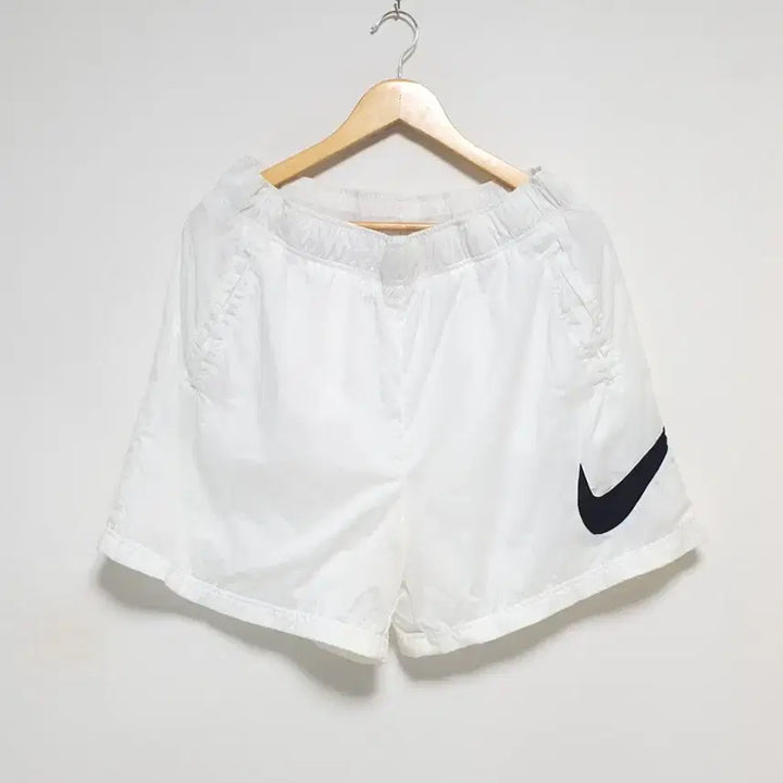 [BUNJANG] Nike Swoosh Woven Shorts Women&