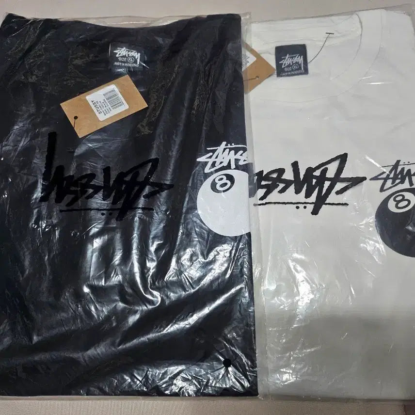 [BUNJANG] Stussy 8 Ball T-Shirt XL / [새 상품] 스투시 8볼 블랙/화이트 반팔티 XL