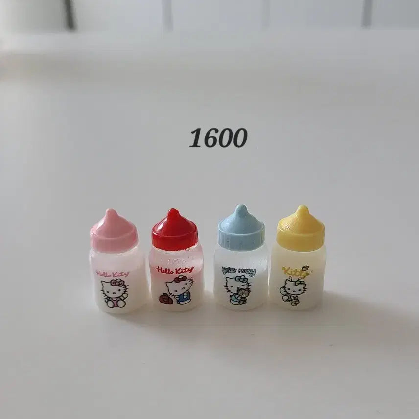 [BUNJANG] Sanrio Hello Kitty Baby Bottle Miniature / 키티젓병미니어처