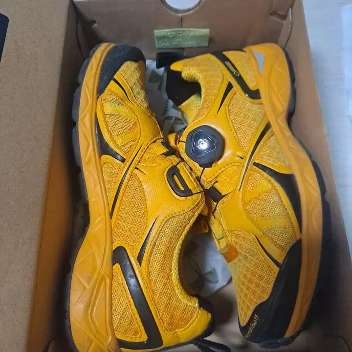 [BUNJANG] Montbell Hiking Boots Yellow 235mm / 몽벨 등산화 235mm 옐로우