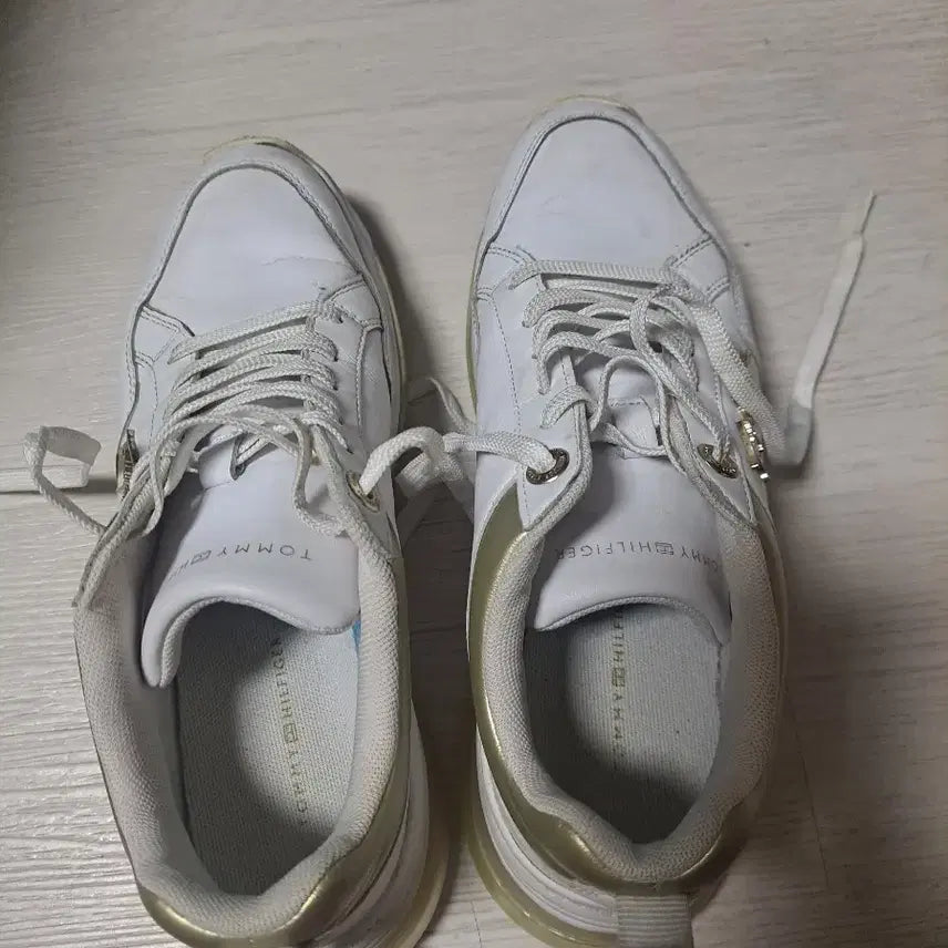 [BUNJANG] Tommy Hilfiger City Air White Sneakers (240mm) / TOMMY HILFIGER City Air 흰색 스니커즈 240