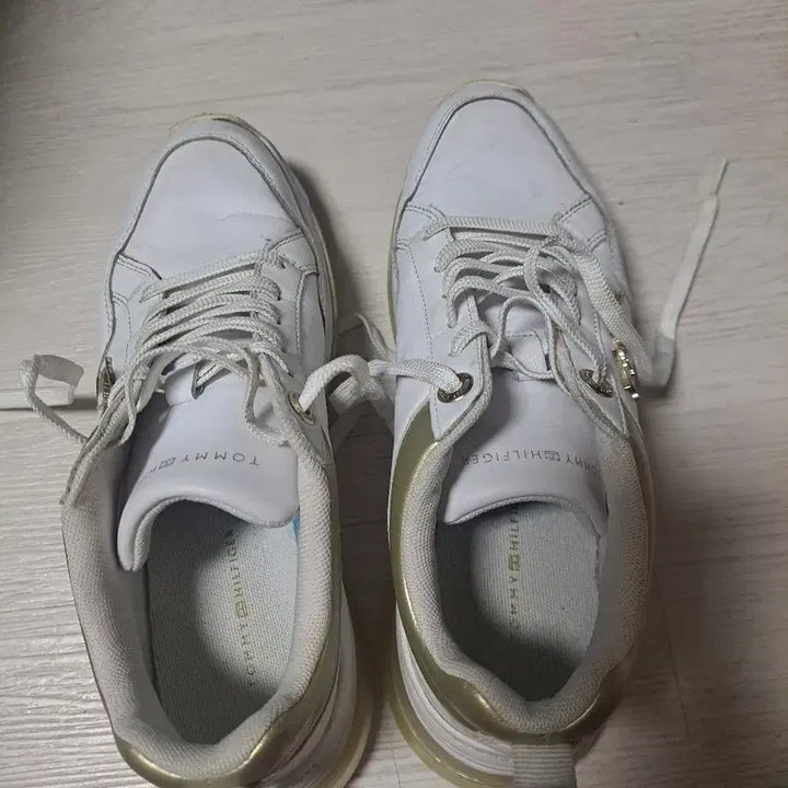 [BUNJANG] Tommy Hilfiger City Air White Sneakers (240mm) / TOMMY HILFIGER City Air 흰색 스니커즈 240