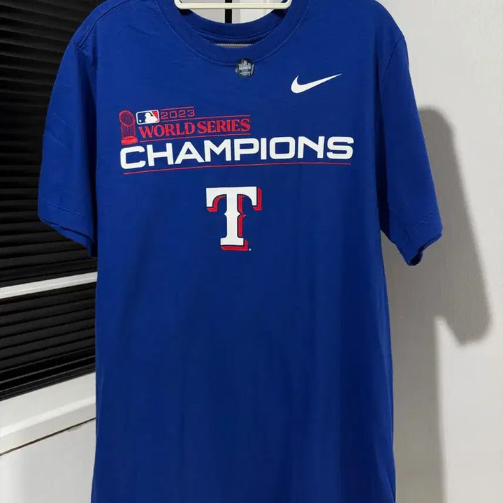 [BUNJANG] Nike 2023 Champions League Limited Edition Commemorative T-Shirt / 한정판 나이키 2023 챔피언스리그 기념 티셔츠