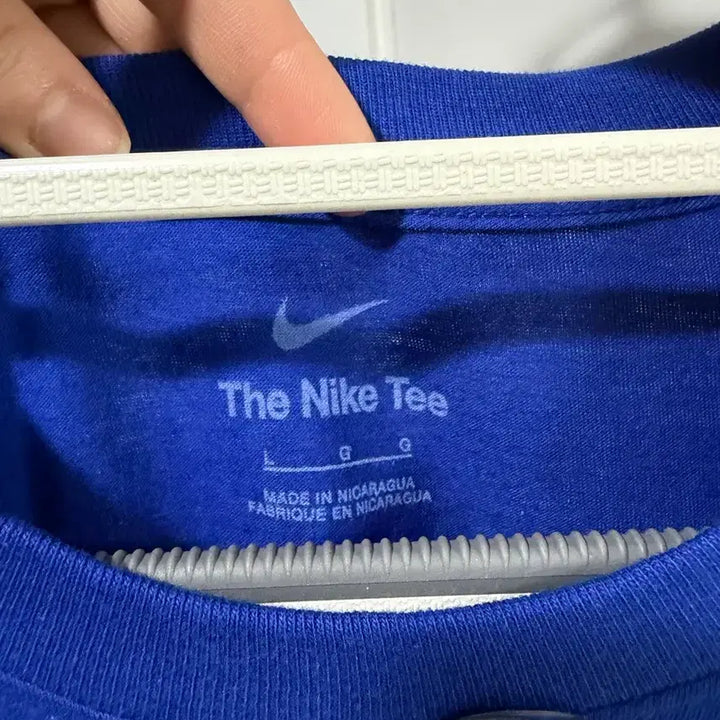 [BUNJANG] Nike 2023 Champions League Limited Edition Commemorative T-Shirt / 한정판 나이키 2023 챔피언스리그 기념 티셔츠