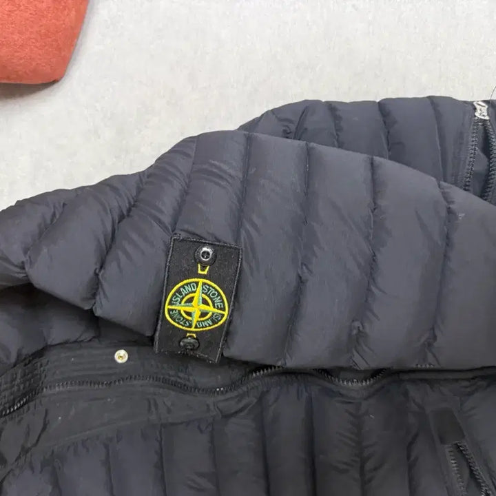 [BUNJANG] Stone Island Padded Jacket L / 스톤아일랜드 패딩m
