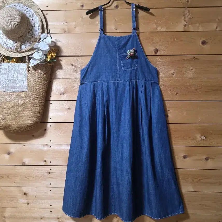 [BUNJANG] Shoulder Strap Dress with Corsage Coordinating / 어깨끈 청원핏.  (코사지 코디용입니다