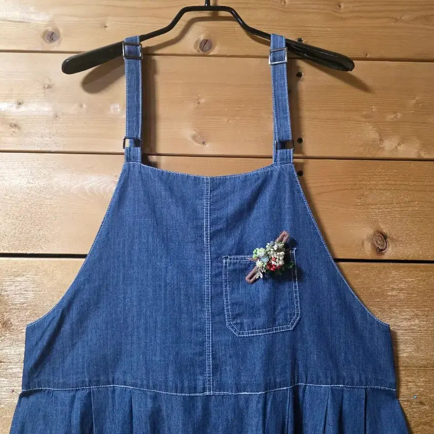 [BUNJANG] Shoulder Strap Dress with Corsage Coordinating / 어깨끈 청원핏.  (코사지 코디용입니다