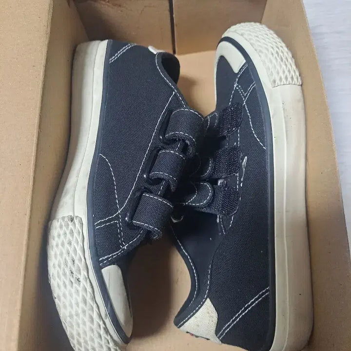 [BUNJANG] FILA Velcro Sneakers Black 220 / FILA 벨크로 운동화 블랙 220