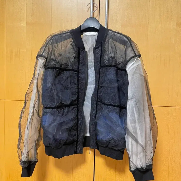 [BUNJANG] SU See-through Lace Bomber Jacket / 새상품 SU 시스루 레이스 봄버 자켓 점퍼