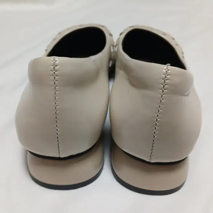 [BUNJANG] Twisted Detail Flat Shoes - Ivory (Size 240) / 꼬임 플랫 슈즈 240