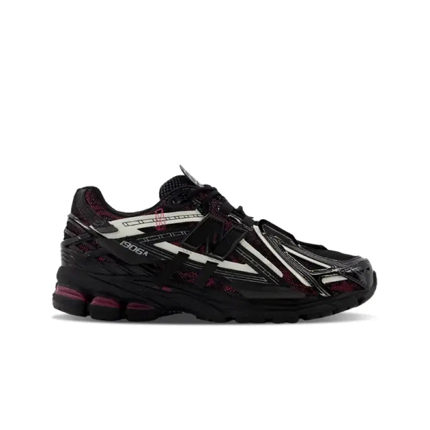 [BUNJANG] New Balance 1906A "Black Dragon Berry" Sneakers (Size 245) / 245 뉴발란스 1906A 블랙 드래곤 베리 U1906AD 운동화 뉴발