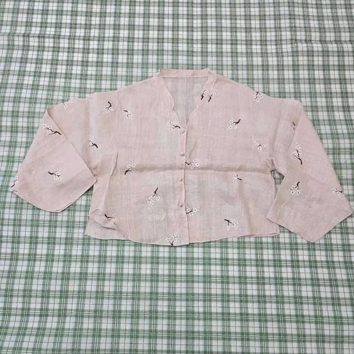 [BUNJANG] Beige Linen Embroidered Jacket - Size 66 / 3ㅡ모시 나몀 개량저고리 ㅡ66