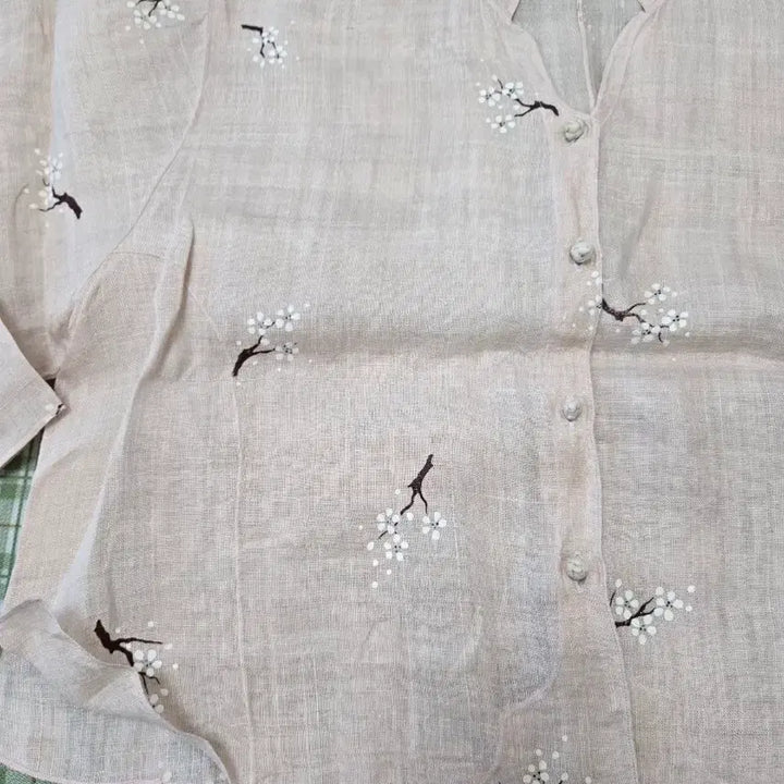 [BUNJANG] Beige Linen Embroidered Jacket - Size 66 / 3ㅡ모시 나몀 개량저고리 ㅡ66