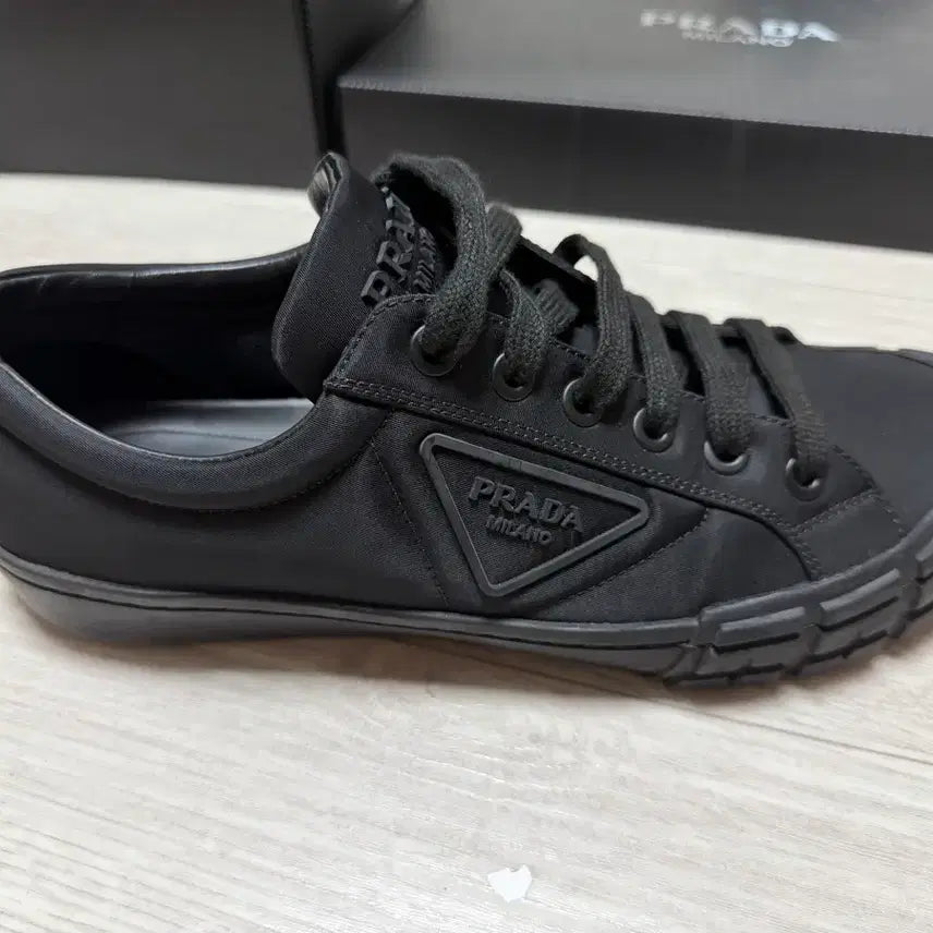 [BUNJANG] Prada Black Sneakers / 프라다 블랙 스니커즈 운동화