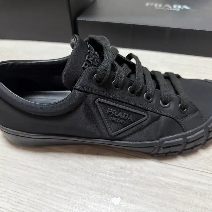 [BUNJANG] Prada Black Sneakers / 프라다 블랙 스니커즈 운동화