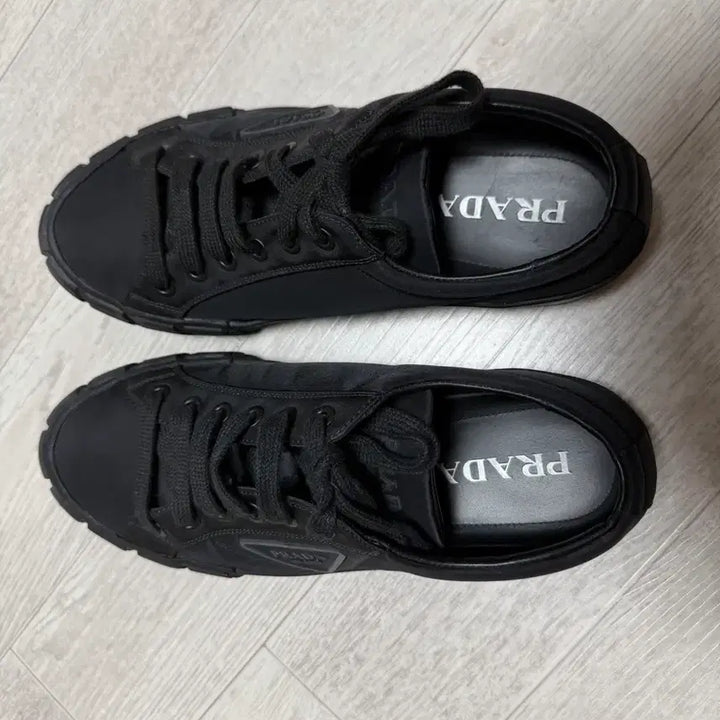 [BUNJANG] Prada Black Sneakers / 프라다 블랙 스니커즈 운동화