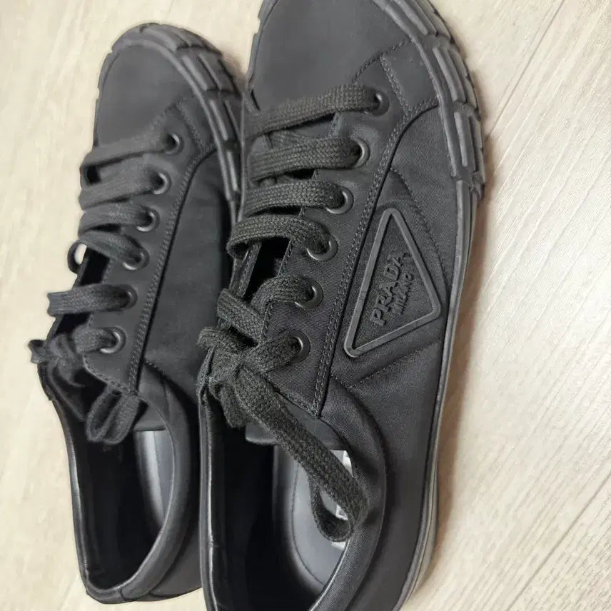 [BUNJANG] Prada Black Sneakers / 프라다 블랙 스니커즈 운동화