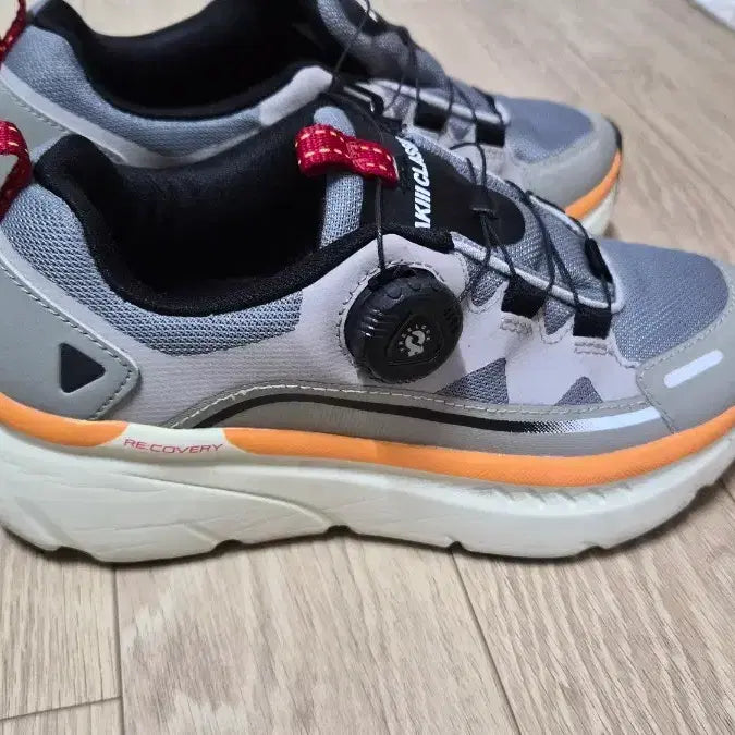 [BUNJANG] Archiclassic Grey Dial Recovery Sneakers / 아키클래식 회색 운동화 다이얼 Recovery