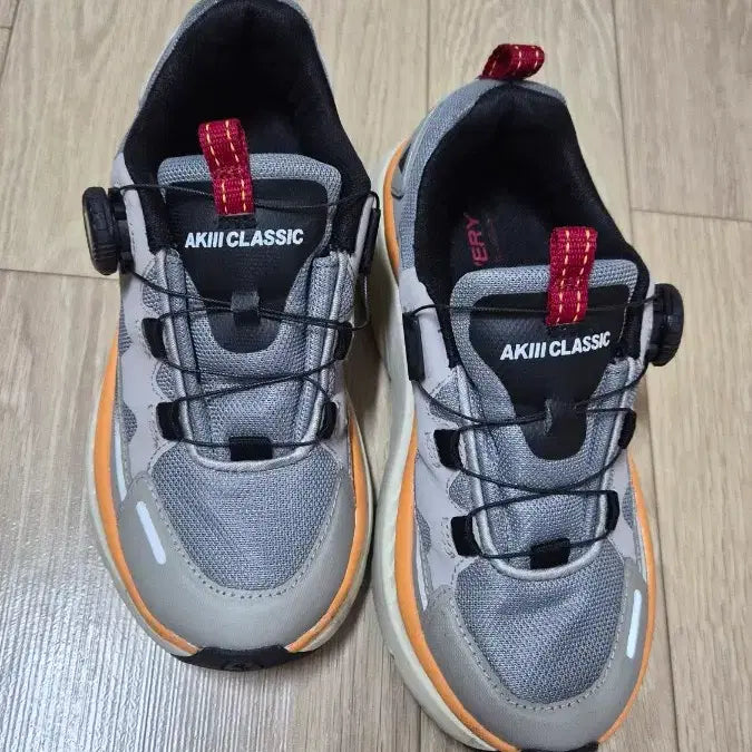 [BUNJANG] Archiclassic Grey Dial Recovery Sneakers / 아키클래식 회색 운동화 다이얼 Recovery