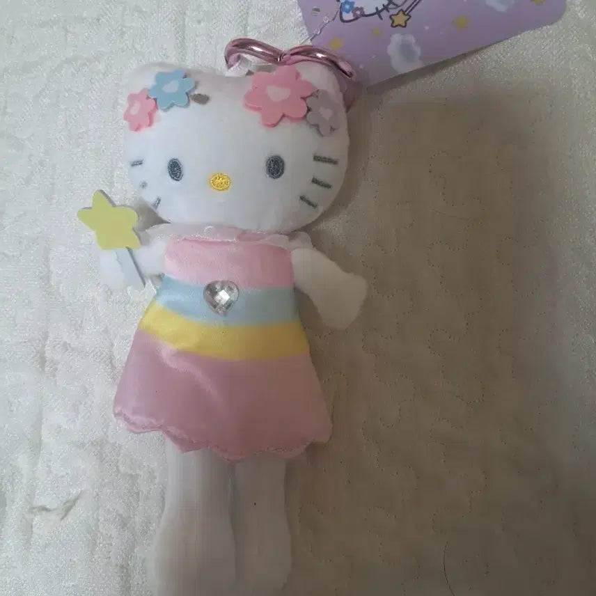 [BUNJANG] Hello Kitty Flower Ornament Doll Keyring / 헬로키티 꽃 장식 인형 키링 새상품