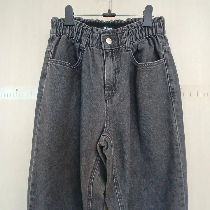 [BUNJANG] Black Washed Denim Pants / 블랙 워싱 데님 밴딩 바지