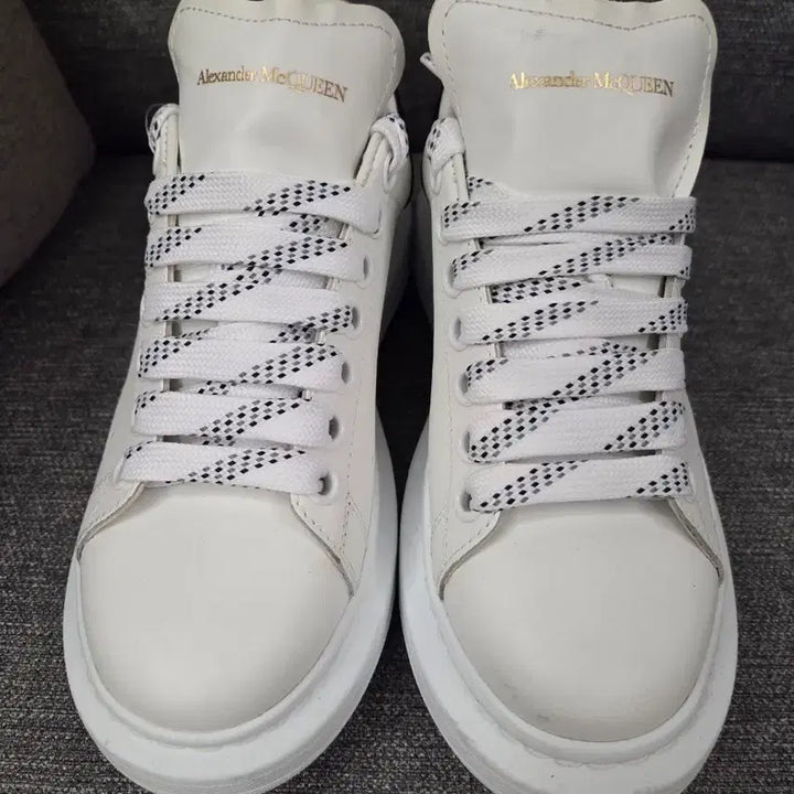 [BUNJANG] Alexander McQueen Oversized Sole Sneakers White 37 / 정품 알렉산더 맥퀸 오버솔 스니커즈 화이트 37
