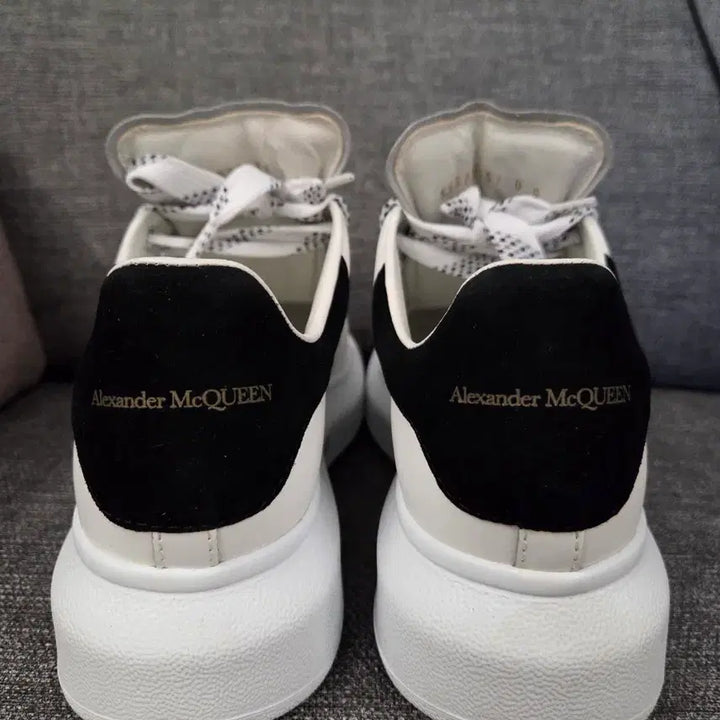 [BUNJANG] Alexander McQueen Oversized Sole Sneakers White 37 / 정품 알렉산더 맥퀸 오버솔 스니커즈 화이트 37