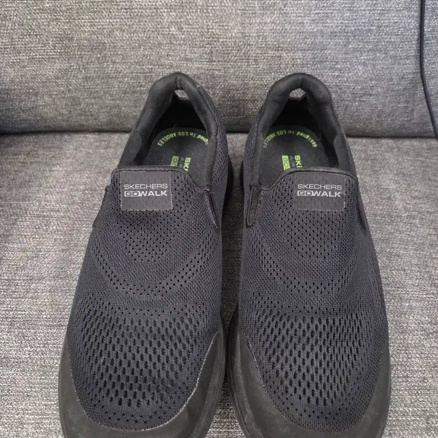 [BUNJANG] Skechers Go Walk Slip-On Black / 스케쳐스 고워크 슬립온 블랙 255