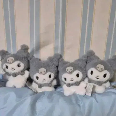 [BUNJANG] Kuromi Monotone Bag Charm Doll / 쿠로미 모노톤 가방걸이 인형