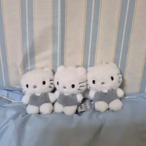 [BUNJANG] Hello Kitty Boyfriend Daniel Monotone Keyring / 희귀)키티남친다니엘모노톤키링