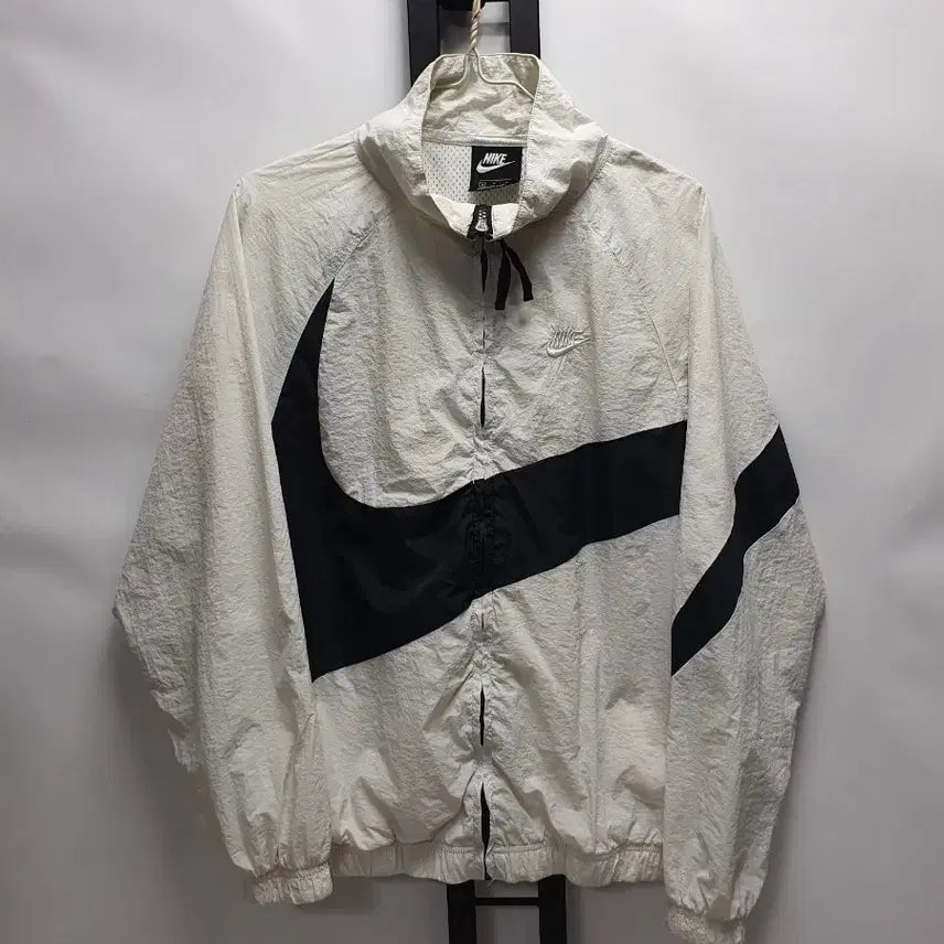 [BUNJANG] Nike Big Swoosh Woven Jacket White S / 나이키 바람막이 빅스우시 우븐 자켓 화이트 s
