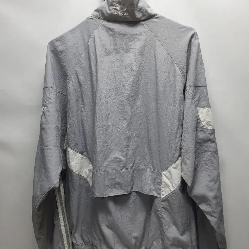 [SOLD OUT] 아디다스 바람막이 리카이브 우븐 트랙탑 자켓 그레이 m