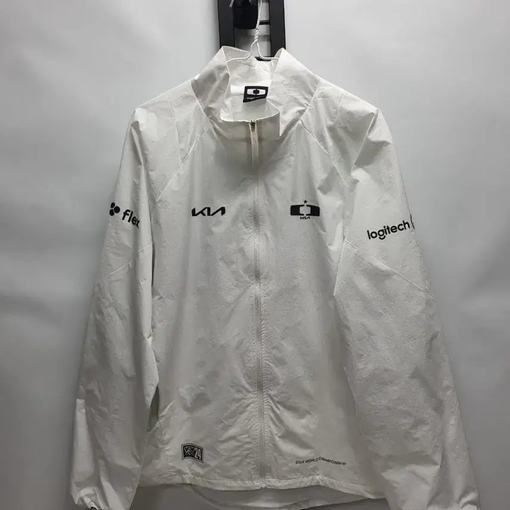 [BUNJANG] DWG KIA World 2024 Uniform Windbreaker Jacket L / 디플러스 기아 월드 2024 유니폼 바람막이 자켓 L