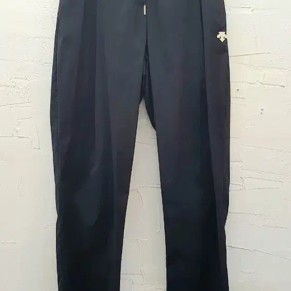 [BUNJANG] Descente Travel Trousers Pants / 데상트(DESCENTE) 트래블 트라우저 팬츠