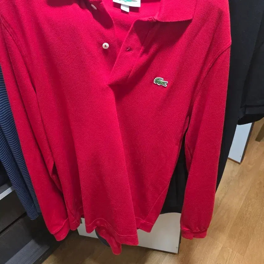 [BUNJANG] Lacoste Red Long-Sleeve Polo Shirt Size 4 (Approx. 100) / 라코스테 빨간색 긴팔 폴로셔츠 4사이즈(100정도)