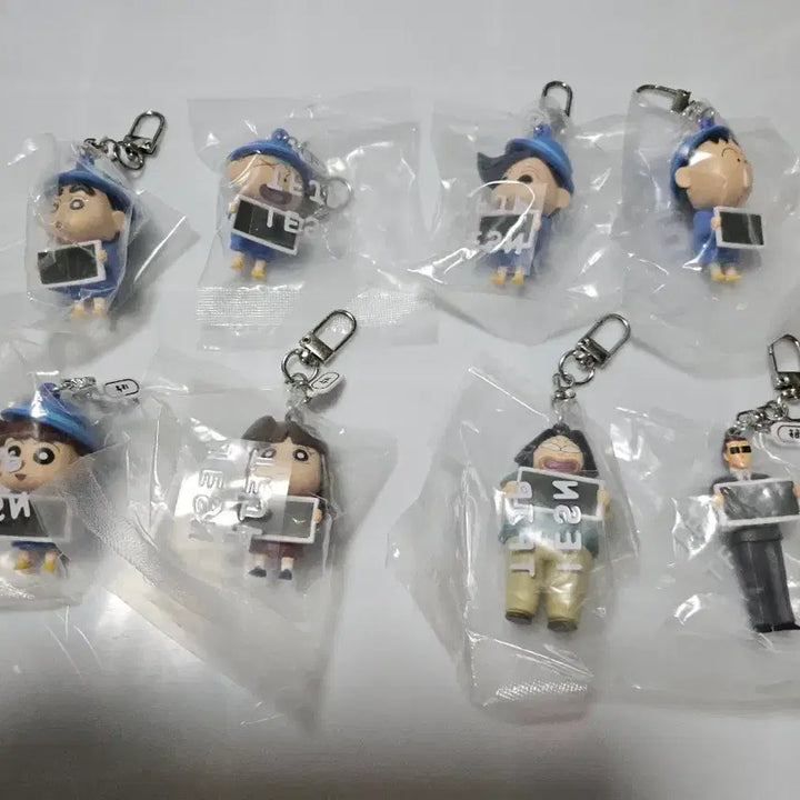 [BUNJANG] Crayon Shin-chan MBTI Figure Keychain / 짱구 MBTI 피규어 키링