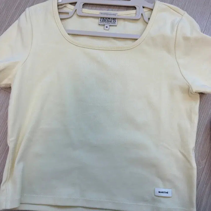 [SOLD OUT] 마리떼 프랑소와 저버 곰돌이 맨투맨m+옐로우반팔 m