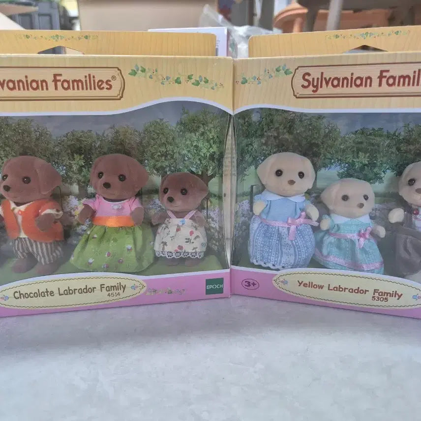 [BUNJANG] Sylvanian Families Labrador Retriever Family Set (Sealed) / 실바니안 래브라도, 초코 래브라도 가족 (미개봉)