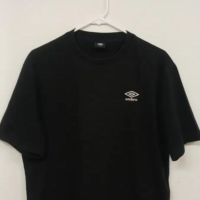 [SOLD OUT] 엄브로 블랙 반팔 티셔츠