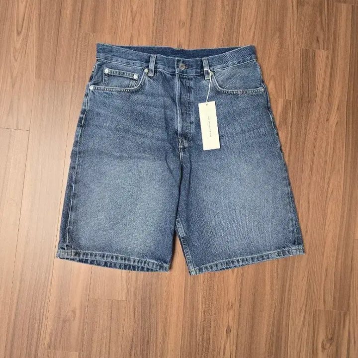 [BUNJANG] ARKET Denim Shorts / 아르켓 데님 반바지 판매.