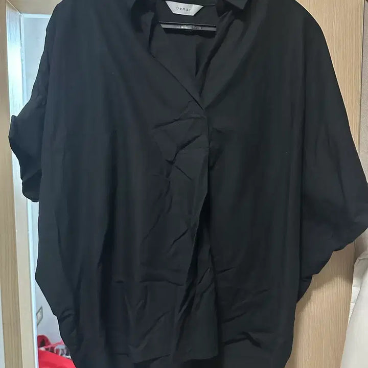 [BUNJANG] Demar Black Short Sleeve Blouse / 드마르 블랙 반팔 블라우스