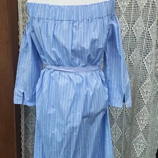 [BUNJANG] Stripe Off-Shoulder Shirt Long Dress / F) 스트라이프 오프숄더 셔츠 롱원피스