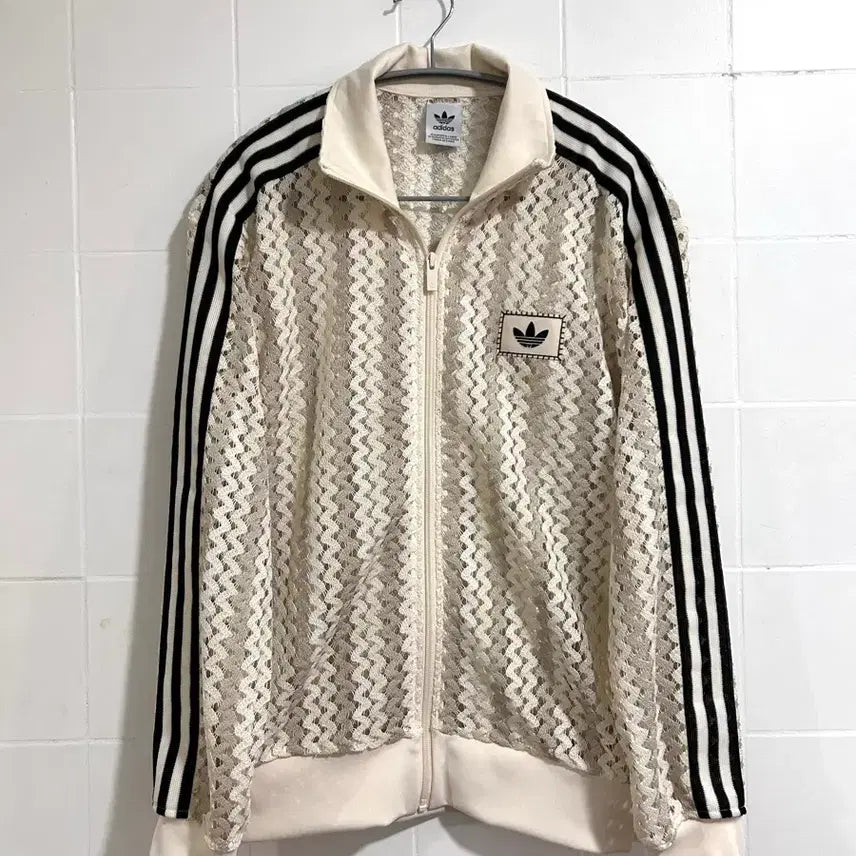 [BUNJANG] Adidas Three-Stripes Lace Track Top Ivory / 아디다스 삼선 레이스 트랙탑 아이보리
