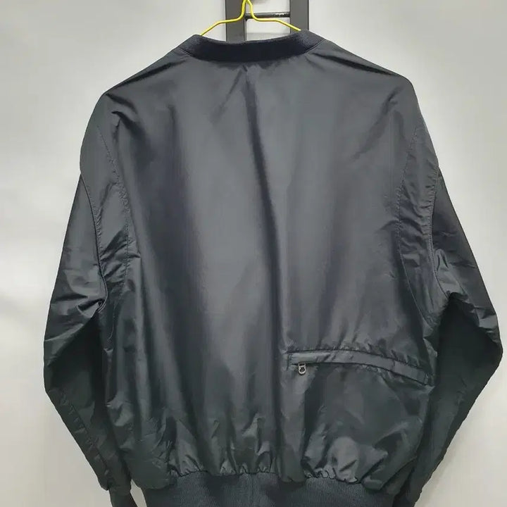 [BUNJANG] Christian Dior Black V-Neck Warm-up Windbreaker Jacket / 크리스찬디올 웜업 브이넥 바람막이 자켓 블랙 105